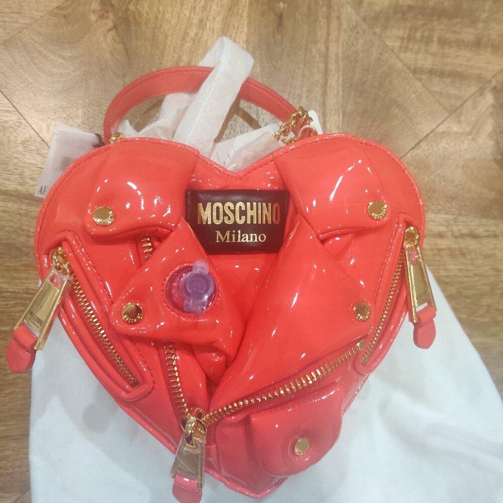 Moschino inflatable heart bag New $1895.00 - Picture 2 of 4